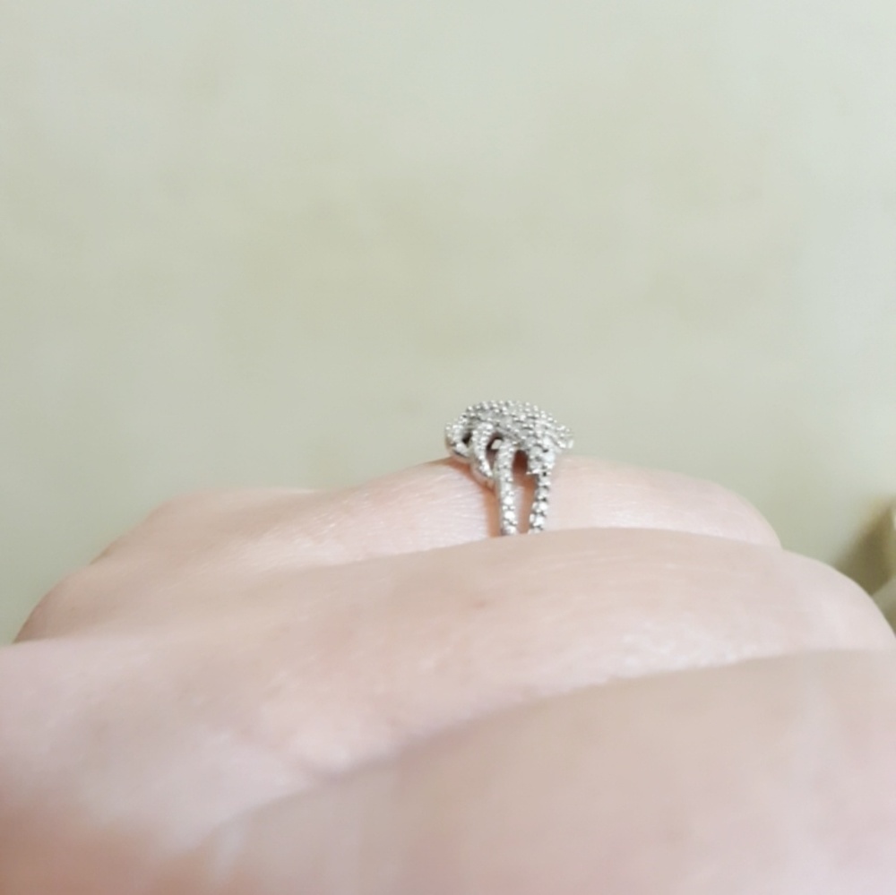 Diamond ring - Picture 2 of 2
